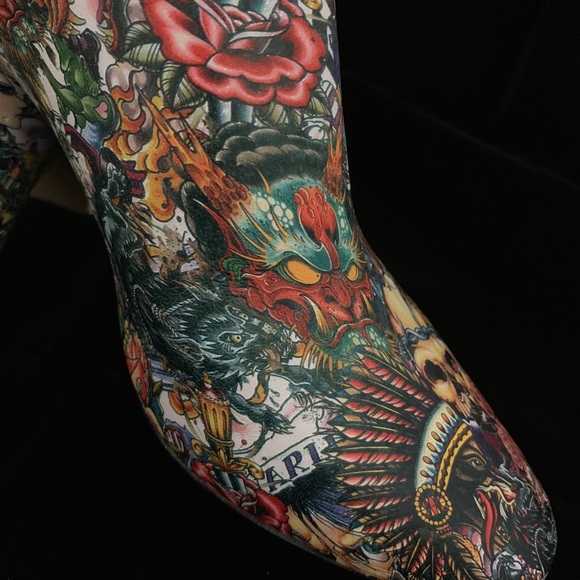 One of a kind HYDROGRAPHIC tattoo pearl stud heel - Picture 7 of 8